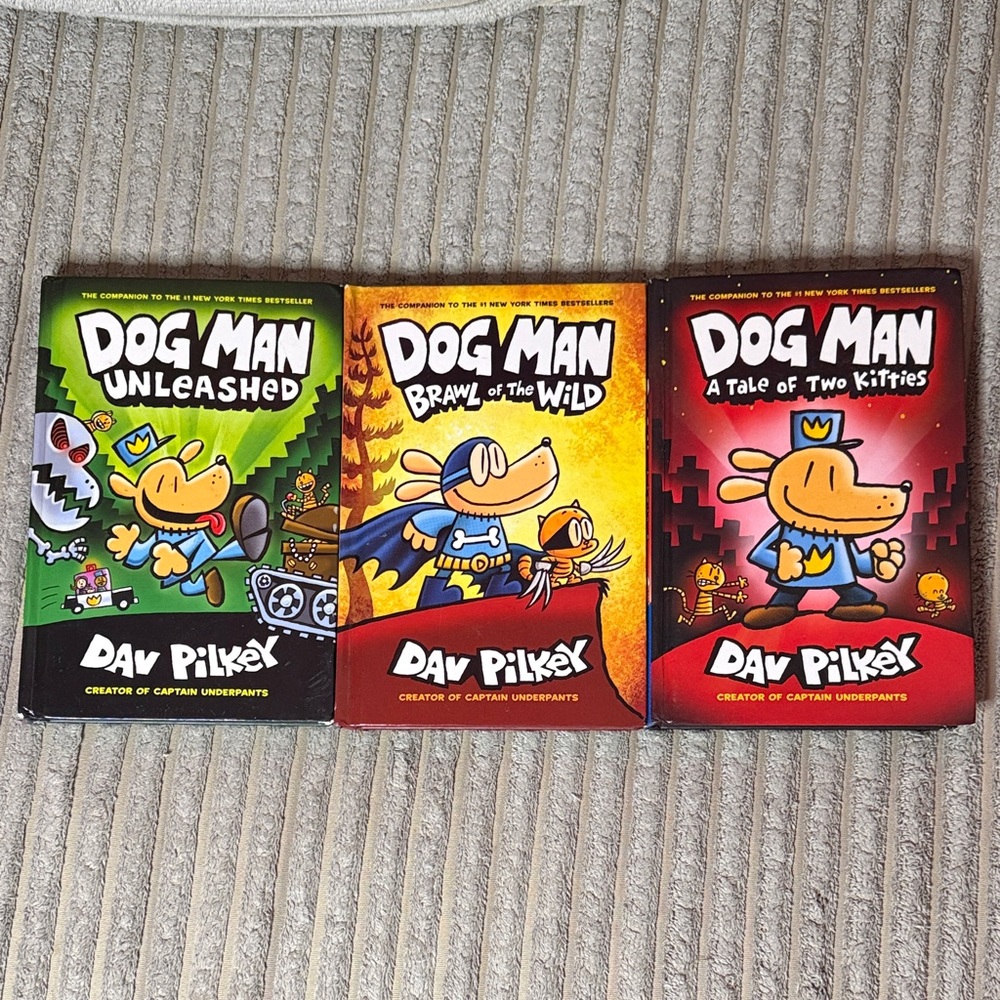 Scholastic Dog Man Book Set - Green, Yellow, Red Covers